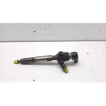 Recambio de inyector para renault scenic ii 1.5 dci diesel referencia OEM IAM 8200380253  