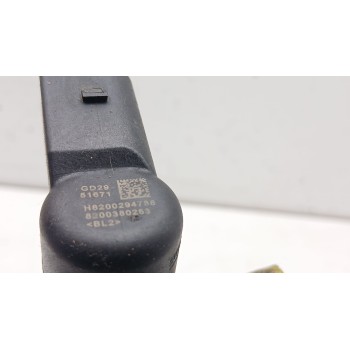 Recambio de inyector para renault scenic ii 1.5 dci diesel referencia OEM IAM 8200380253  