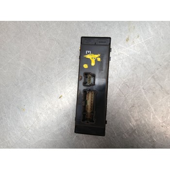 Recambio de mando elevalunas delantero izquierdo para nissan qashqai ii (j11, j11_) 1.5 dci referencia OEM IAM   