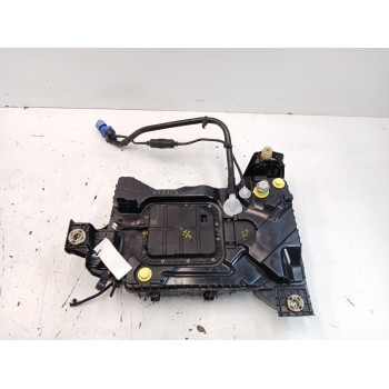 Recambio de deposito adblue para peugeot 308 business line 130 referencia OEM IAM P1002559  P1001677
