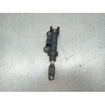 Recambio de bomba freno para yamaha r7 referencia OEM IAM 56P2583V00  