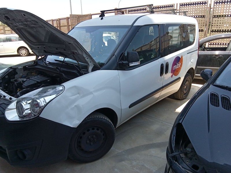 opel combo furgoneta/monovolumen (x12) del año 2017