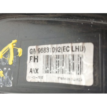 Recambio de faro derecho para chevrolet aveo sedán (t300) 1.3 d referencia OEM IAM 96831092  