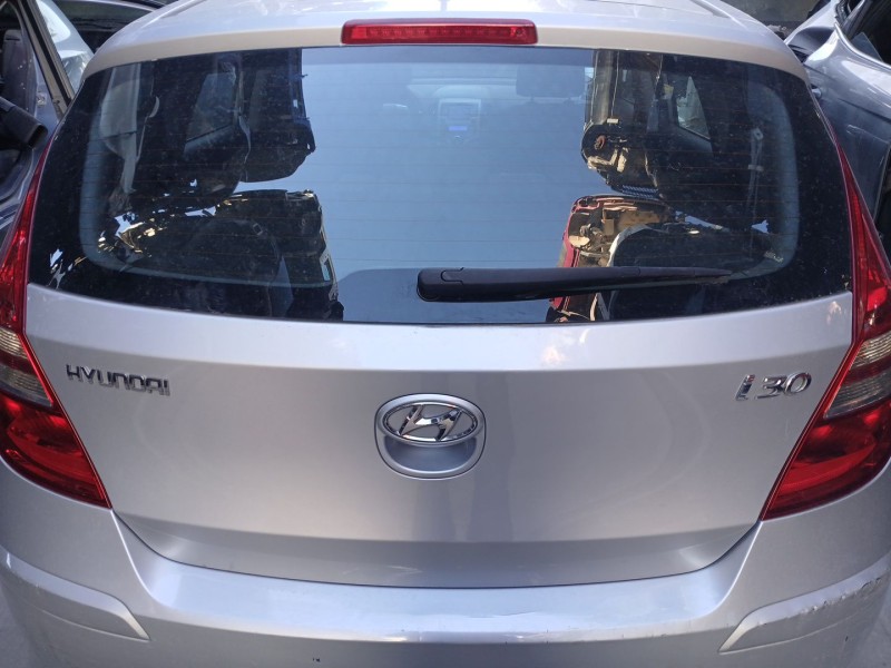 Recambio de porton trasero para hyundai i30 (fd) 1.4 referencia OEM IAM 737002R010  