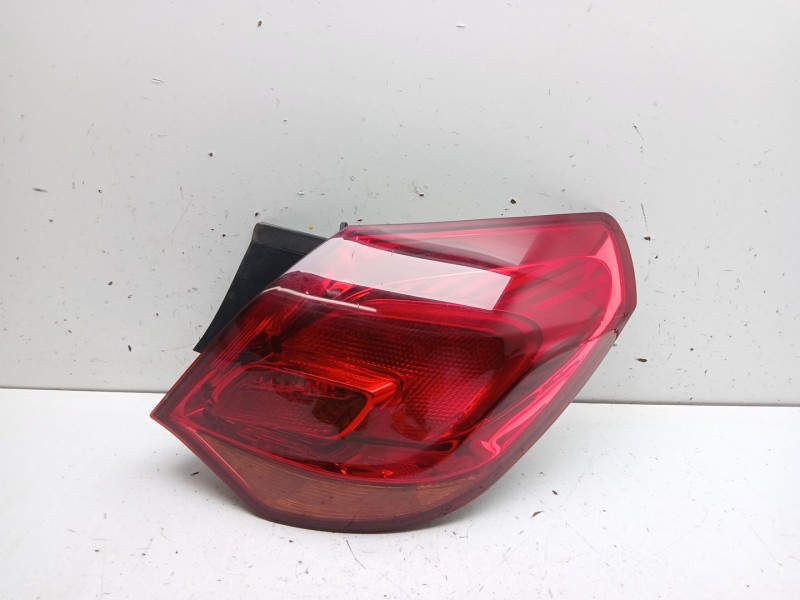 Recambio de piloto trasero derecho para opel astra j (p10) 1.6 cdti (68) referencia OEM IAM 13306454  