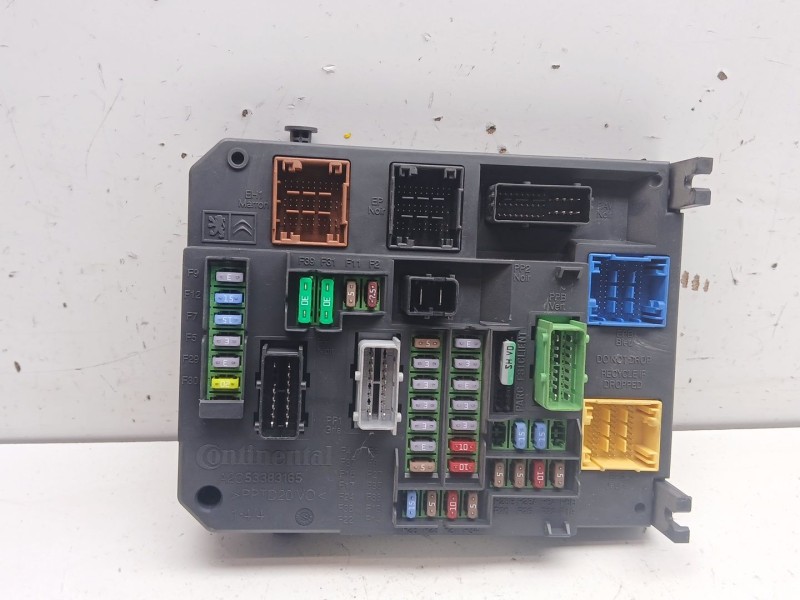 Recambio de caja reles / fusibles para citroën c4 ii (nc_) 1.2 thp 130 referencia OEM IAM 9807428080 9806687980 