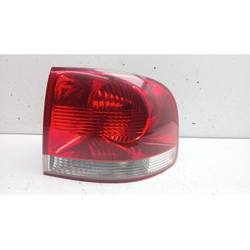 PILOTO TRASERO DERECHO 7L6945096P 28258002 7l6944096k