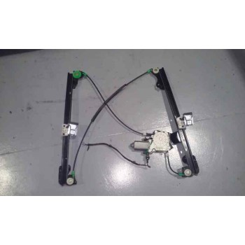 ELEVALUNAS DELANTERO DERECHO 