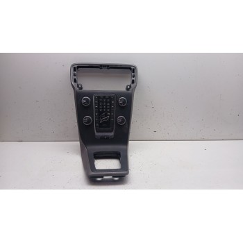 Recambio de sistema audio / radio cd para volvo v40 hatchback (525) d2 referencia OEM IAM 3311184y5cs  