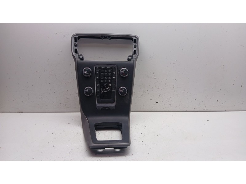 Recambio de sistema audio / radio cd para volvo v40 hatchback (525) d2 referencia OEM IAM 3311184y5cs  