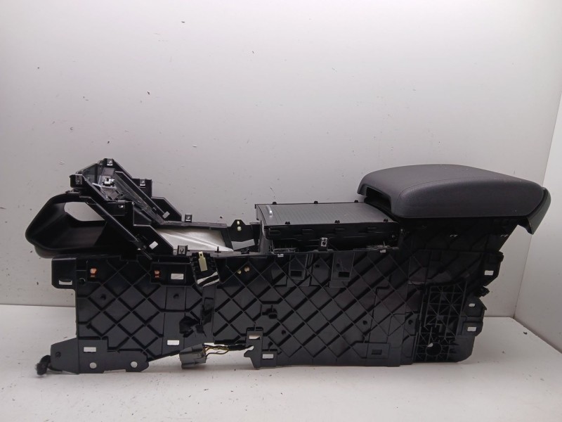Recambio de apoyabrazos central para land rover range rover evoque (l538) 2.2 d referencia OEM IAM bj32600d00 LR033473 