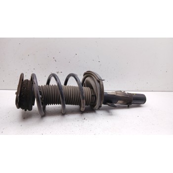 Recambio de amortiguador delantero derecho para volvo v40 hatchback (525) d2 referencia OEM IAM p31387748  