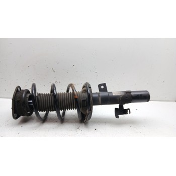 Recambio de amortiguador delantero derecho para volvo v40 hatchback (525) d2 referencia OEM IAM p31387748  