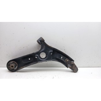 Recambio de brazo suspension inferior delantero izquierdo para kia cee´d drive referencia OEM IAM   