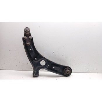 Recambio de brazo suspension inferior delantero izquierdo para kia cee´d drive referencia OEM IAM   