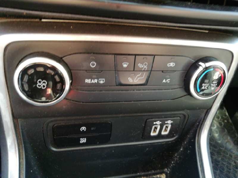 Recambio de mando climatizador para ford ecosport (cr6) trend referencia OEM IAM B515AC  