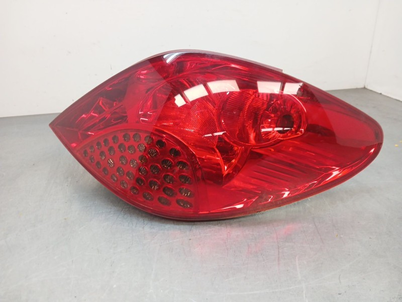 Recambio de piloto trasero derecho para peugeot 207/207+ (wa_, wc_) 1.6 hdi referencia OEM IAM 6351Y7 085501944RR 