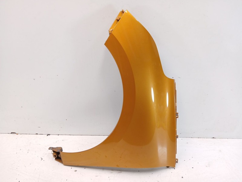 Recambio de aleta delantera izquierda para renault scénic iv (j9_) 1.2 tce 130 referencia OEM IAM 631012967R  