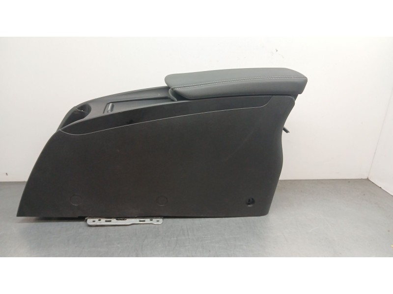 Recambio de apoyabrazos central para renault scénic iv (j9_) 1.2 tce 130 referencia OEM IAM 1765837x  