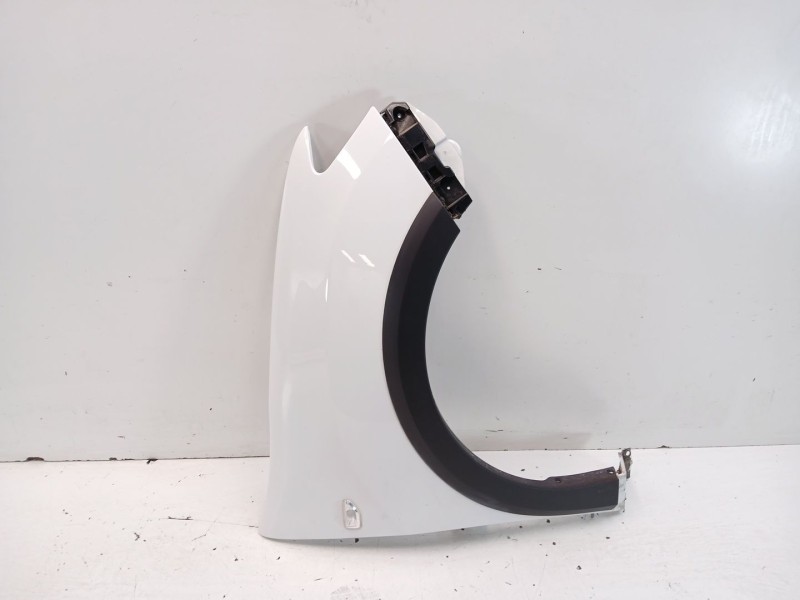 Recambio de aleta delantera derecha para dacia sandero ii (b8_) tce 90 (b8m1, b8ma) referencia OEM IAM 631000142R  
