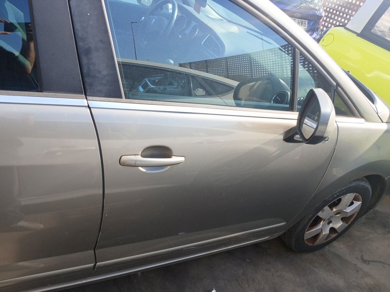 Recambio de puerta delantera derecha para peugeot 5008 (0u_, 0e_) 2.0 hdi 150 / bluehdi 150 referencia OEM IAM 9004AV  