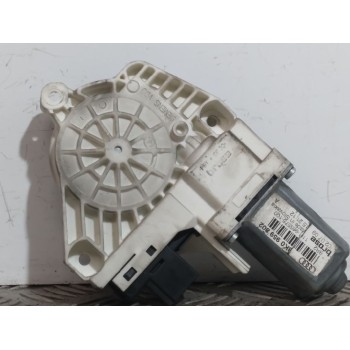 MOTOR ELEVALUNAS DELANTERO DERECHO 8W0959802 1101965575100 