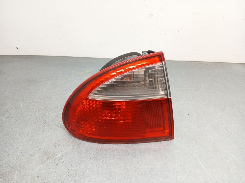 Recambio de piloto trasero izquierdo para seat leon (1m1) 1.9 tdi referencia OEM IAM 1M694511101C  