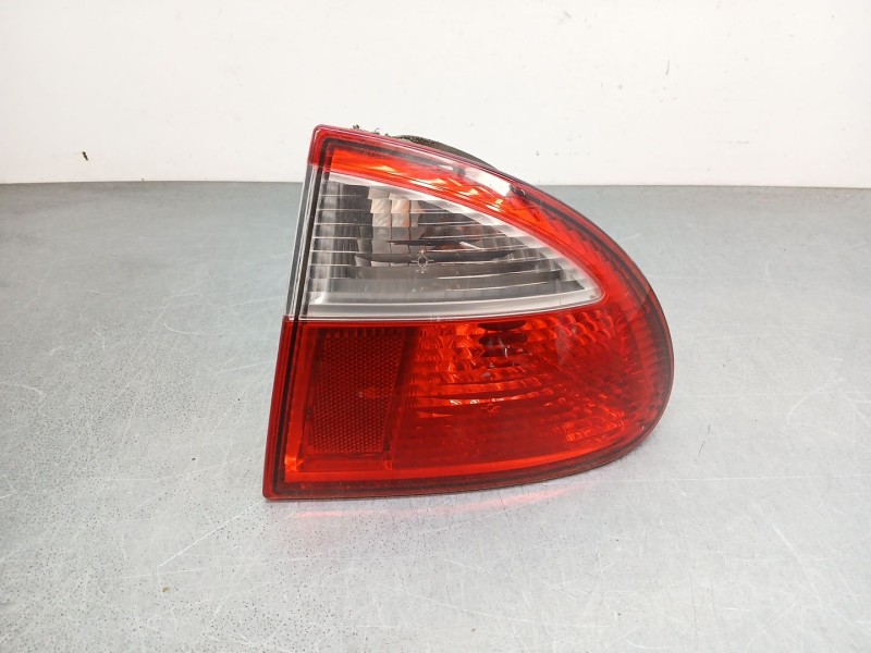 Recambio de piloto trasero derecho para seat leon (1m1) 1.9 tdi referencia OEM IAM 1M694511201C  