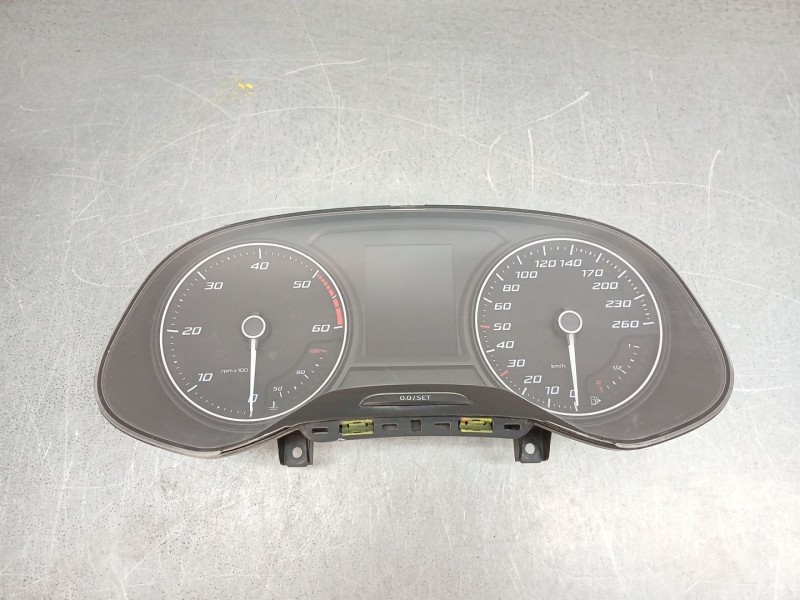 Recambio de cuadro instrumentos para seat leon st (5f8) x-perience 4drive referencia OEM IAM 5f0920711e  