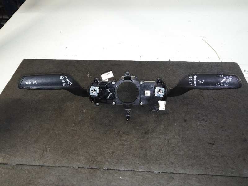 Recambio de mando multifuncion para audi a1 sportback (8xf) adrenalin referencia OEM IAM 8X0953502  