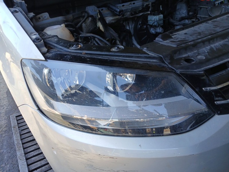 Recambio de faro derecho para volkswagen sharan (7n1, 7n2) 2.0 tdi 4motion referencia OEM IAM   