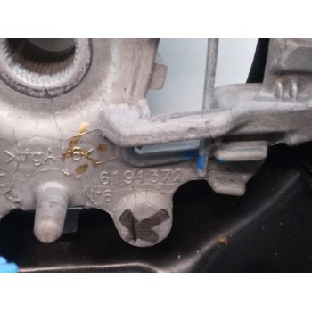 Recambio de volante para peugeot 208 referencia OEM IAM 6191372 BUEN ESTADO 