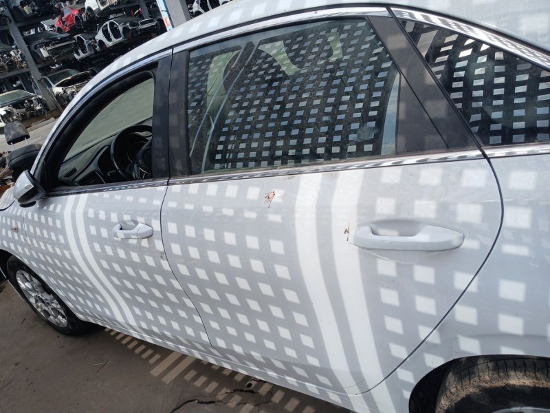 Recambio de puerta trasera izquierda para kia ceed (cd) 1.6 crdi 136 referencia OEM IAM   