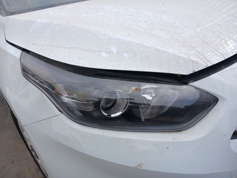 Recambio de faro derecho para kia ceed (cd) 1.6 crdi 136 referencia OEM IAM   