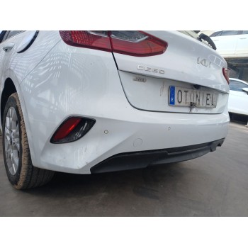Recambio de paragolpes trasero para kia ceed (cd) 1.6 crdi 136 referencia OEM IAM   