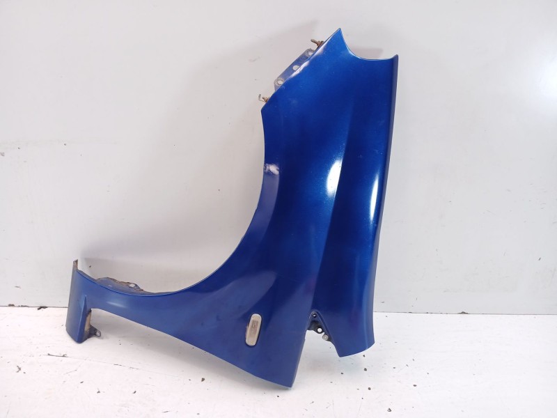 Recambio de aleta delantera izquierda para fiat grande punto (199_) 1.4 (199axb11, 199axb1a, 199bxb1a, 199axl1a) referencia OEM 