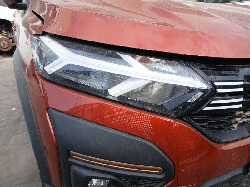 Recambio de faro derecho para dacia jogger (rk_) 1.0 tce 90 eco-g referencia OEM IAM   