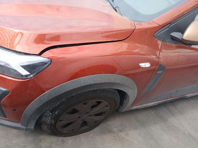 Recambio de aleta delantera izquierda para dacia jogger (rk_) 1.0 tce 90 eco-g referencia OEM IAM   