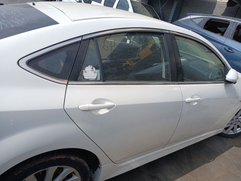 Recambio de puerta trasera derecha para mazda 6 hatchback (gh) 1.8 mzr referencia OEM IAM   