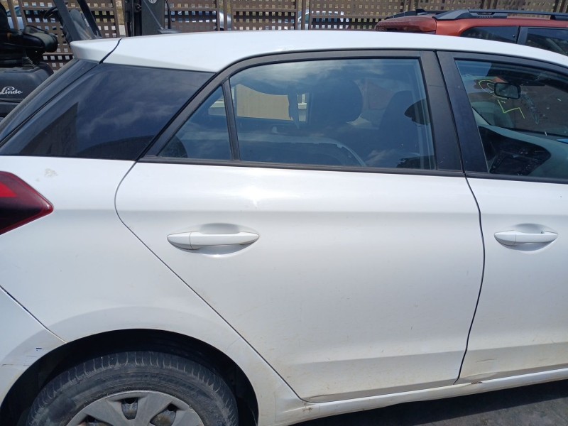 Recambio de puerta trasera derecha para hyundai i20 ii (gb, ib) 1.2 referencia OEM IAM   