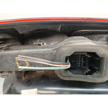 Recambio de piloto trasero derecho para renault espace iv (jk0/1_) 2.2 dci (jk0h) referencia OEM IAM 8200027152  