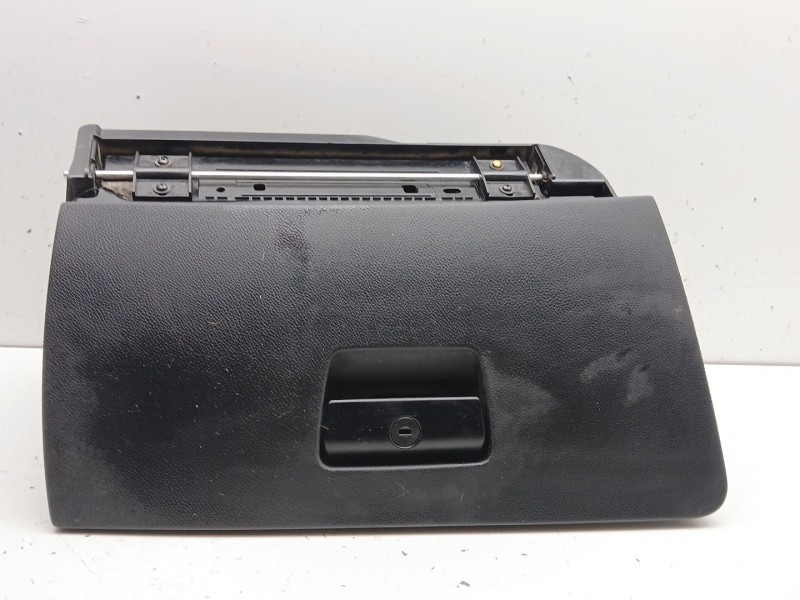 Recambio de guantera para bmw serie 3 berlina (e90) 330i referencia OEM IAM 51167075479 51167120408 