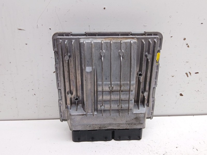 Recambio de centralita motor uce para bmw serie 3 berlina (e90) 330i referencia OEM IAM 7561684 7563596 5wk98084