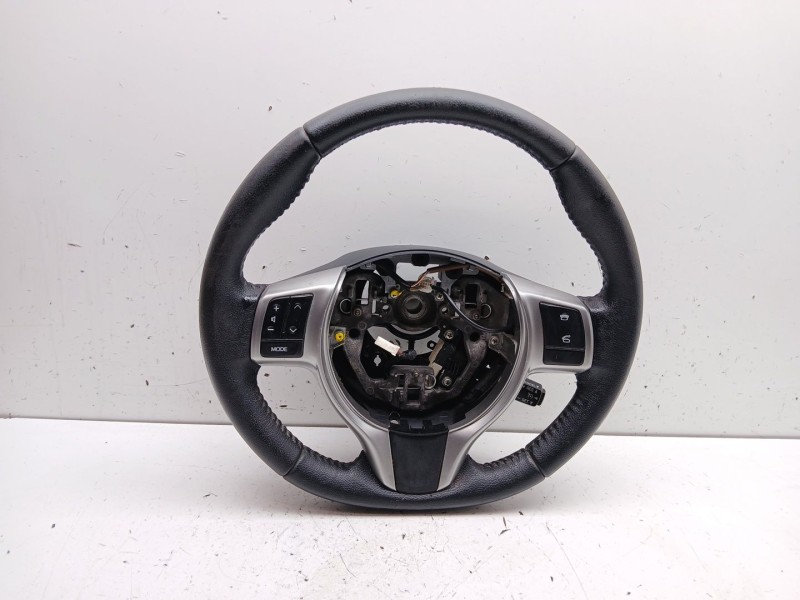 Recambio de volante para toyota yaris hybrid feel! referencia OEM IAM 451000d SIN AIRBAG 
