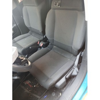 ASIENTO DELANTERO IZQUIERDO 