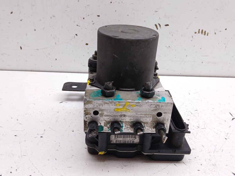 Recambio de abs para kia carnival / grand carnival iii (vq) 2.9 crdi referencia OEM IAM 589204D300 0265235218 