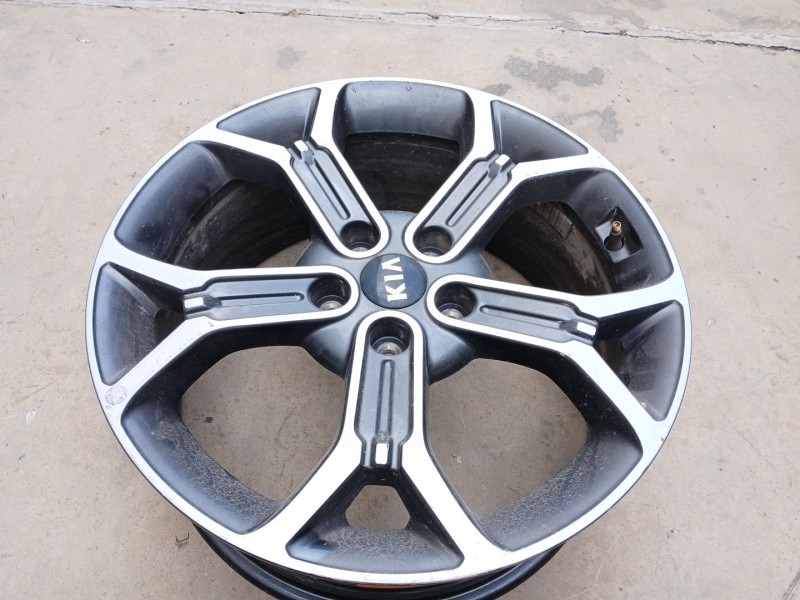 Recambio de llanta para kia xceed (cd) 1.4 t-gdi referencia OEM IAM 52910J7800  18 pulgadas