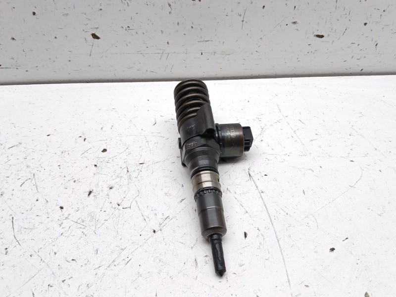 Recambio de inyector para audi a6 berlina (4f2) 2.0 tdi referencia OEM IAM 03g130073g 0414720404 