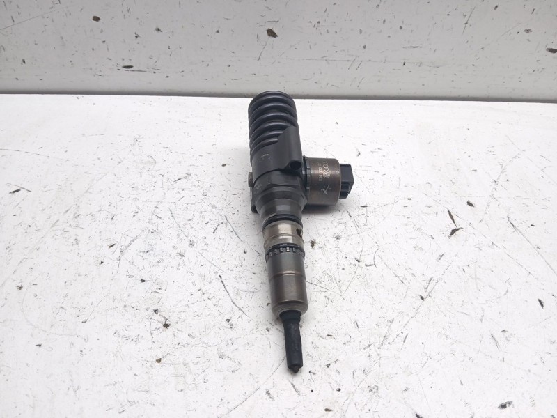 Recambio de inyector para audi a6 berlina (4f2) 2.0 tdi referencia OEM IAM 03g130073g 0414720404 