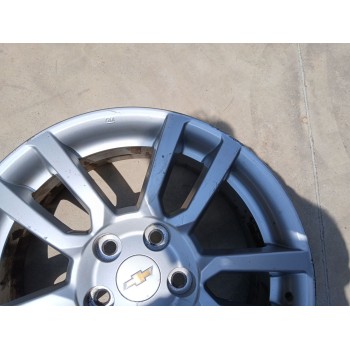 Recambio de llanta para chevrolet aveo sedán (t300) 1.3 d referencia OEM IAM 95040752 X1 16 PULGADAS